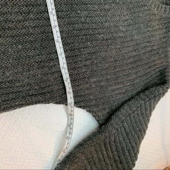 𝅺joie Grey Cable Chunky Knit Wool Batwing Oversized Sweater Size S - Picture 8 of 9